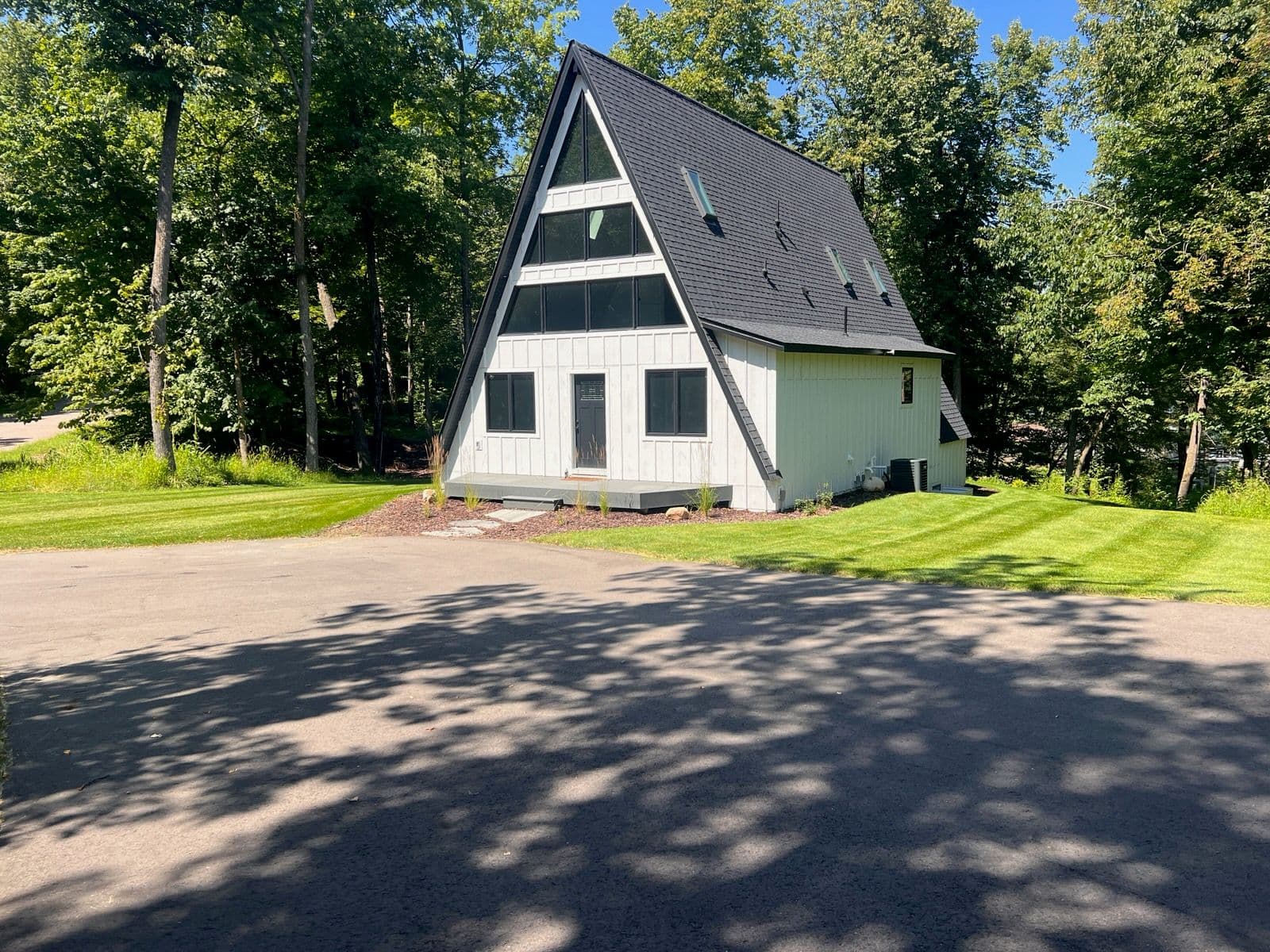 Transforming Aesthetic Lawn in Nisswa with Precision image